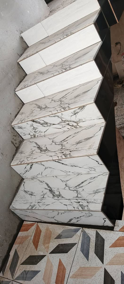 السلام عليكم اشتغل جدار وارضيه مكاني يثرب رقم الهاتف حاليا عندي مجال*********** ابو حسين
