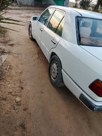 مرسيدس 300E • ١٩٨٧ • محور بطه