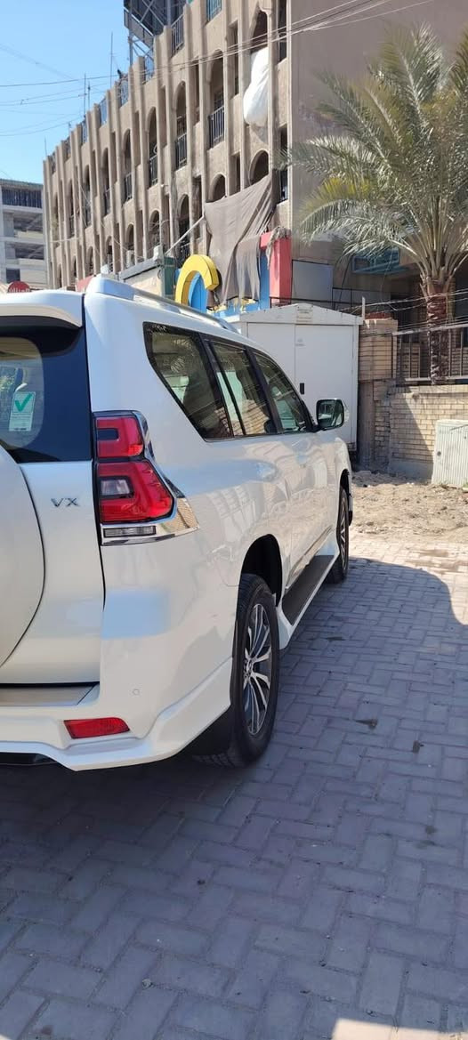 برادو 2023 VX باب اول
فول مواصفات اعلى فئة 
4 كامرات 
بصمه 
فتحه سلايت 
كراسي كهرباء 
وغيرها من المواصفات المعروفه 

رقم اربيل تحويل مباشر 

ماشيه 33 الف / كم 

مكفوله كفاله عامه كلش جديدة السيارة 

مكان السيارة بغداد 

السعر : 535 وبيها مجال بسيط للشراي 

للأستفسار : ***********
