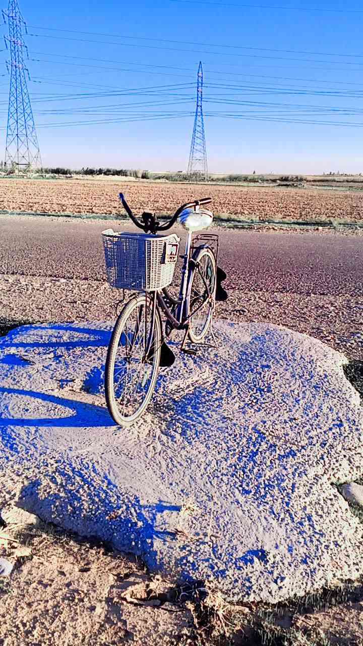 السلام عليكم بايسكل ياباني اصلي للبيع
حجم 26 السعر 95,,,,
***********،،،،مكاني كركوك عمل شعبي
