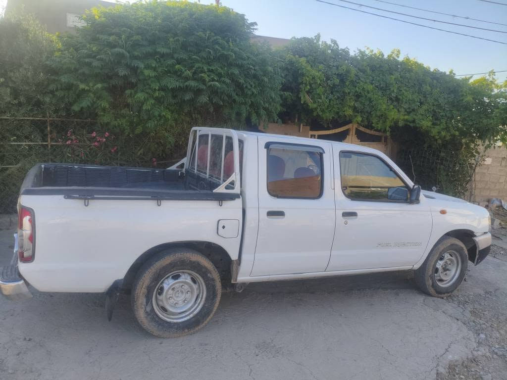 سلام علیک 
ئەم نیسانە بۆ فروشتن مۆدیل ٢٠١٣ 
گێرو مەکینە بە شەرت سەیارەکە ٣ بارچەی رەشە بێ ناوگرتن گێرو مەکینە  بە شەرت سەیارەکە ساغە کۆدی بۆ کراوا بە ناوی خۆمانەوەیە مالی کەسابەتە شوین نزیک سلێمانی 
*********** 
سعر ٦٥گلا کەمیک مەعمەلە السليمانية, العراق
