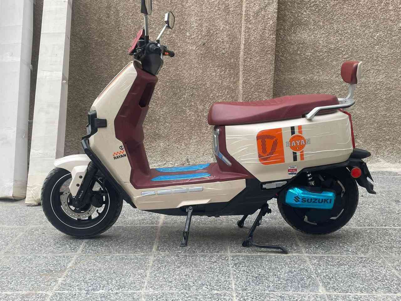 السلام عليكم دراجه شحن ريان وحش الكون vlp دراجه حلوه وجديده تجي 6 بطاريات مسطره شحنه الوحده تمشي 70 كيلو  دراجه شخط مابيه بعده بل ليلون تجي بصمه وسويج عالي ناصي رماش  مثبت سرعه دراجه ماشيه 150 كيلو سرعته حقيقي 75 إمكاني بغداد السعر 975  وبيه مجال اللا تصال ***********
