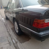 مرسيدس دب موديل 1992 لون اسود رقم بغداد الانگليزي الجديد السنوية لـ 20...