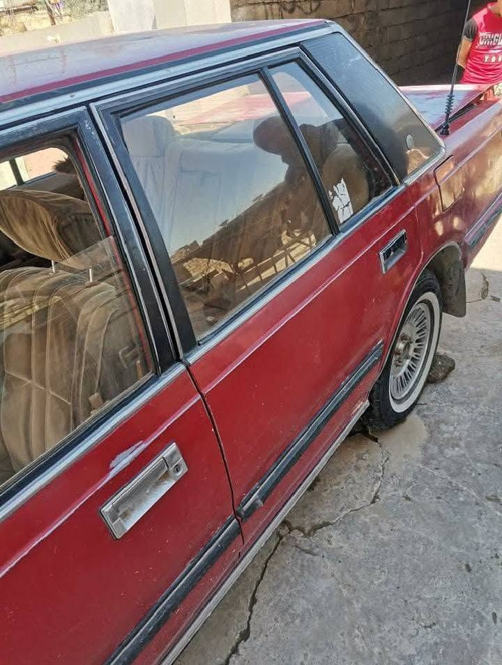 #سوبر_للبيع  كير ومحرك بطه شرط باتري وتواير جدد اكسن سيدان  وايرمنيه كلها شغال قفل مركزي جوم كهربائيه  رقم ابيض   مكان السياره موصل الجانب الايمن بادوش
 السعر 35وبيها مجال باقي التفاصيل الاتصال علئ ارقام ***********
***********
