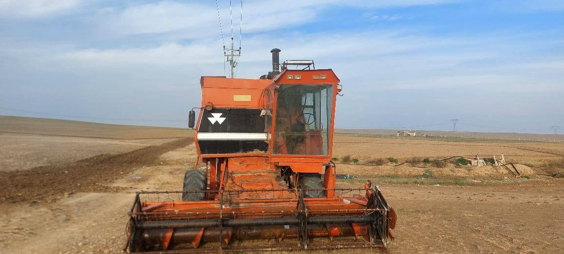 دراسة فوركسن موديل 92  المكينة لا صرف لا نفخ الدراسة بيها تبريد السعر 12 مليون وبيها مجال 
الهاتف ***********/***********
