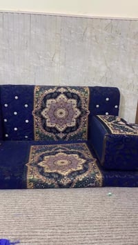 ٦ منادر • ١٢ تكية • ١٢ مسند