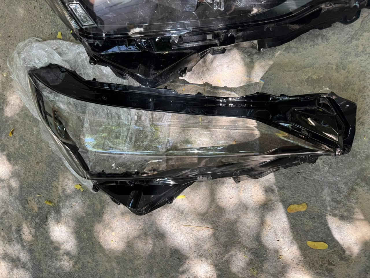 بك لايت يمين rx 2024 
لايت عدسة وحدة يمين 
ظهر لايت وجام لايت rx es nx 

بغداد الدورة 
***********
