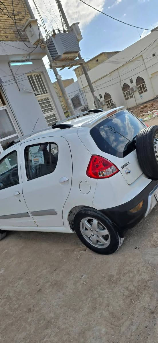 سيارة للبيع جيلي باندا كروز
موديل ٢٠١٢ ابيض خصوصي رقم قادسية 
#كير_عادي السيارة جدا نظيفة 
مكينه حاوية جديدة 
كير جديد 
وحدادية جديدة 
السيارة كامله وجاهزة 
سنوية لل ٢٠٢٩
مكانها نجف حي النداء 
راعيها بالنجف شرط مداور 
السعر 38 مع المجال 
***********
