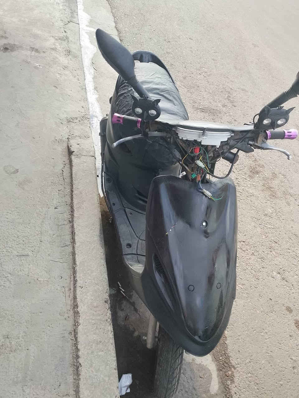 سلام عليكم دراجه ماكس قجمة نضيفه
120مناقصها شي بس سلف نقصها والبجم موجود وعندي كابرتير احتياط هم عندي مكاني اعظميه *********** سعرها 350 وبيها مجال كولش بسيط
