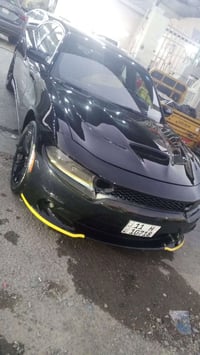 دودج تشارجر (Dodge Charger)      ) * عدد المقاعد: 5 ركاب * ناقل الحركة...