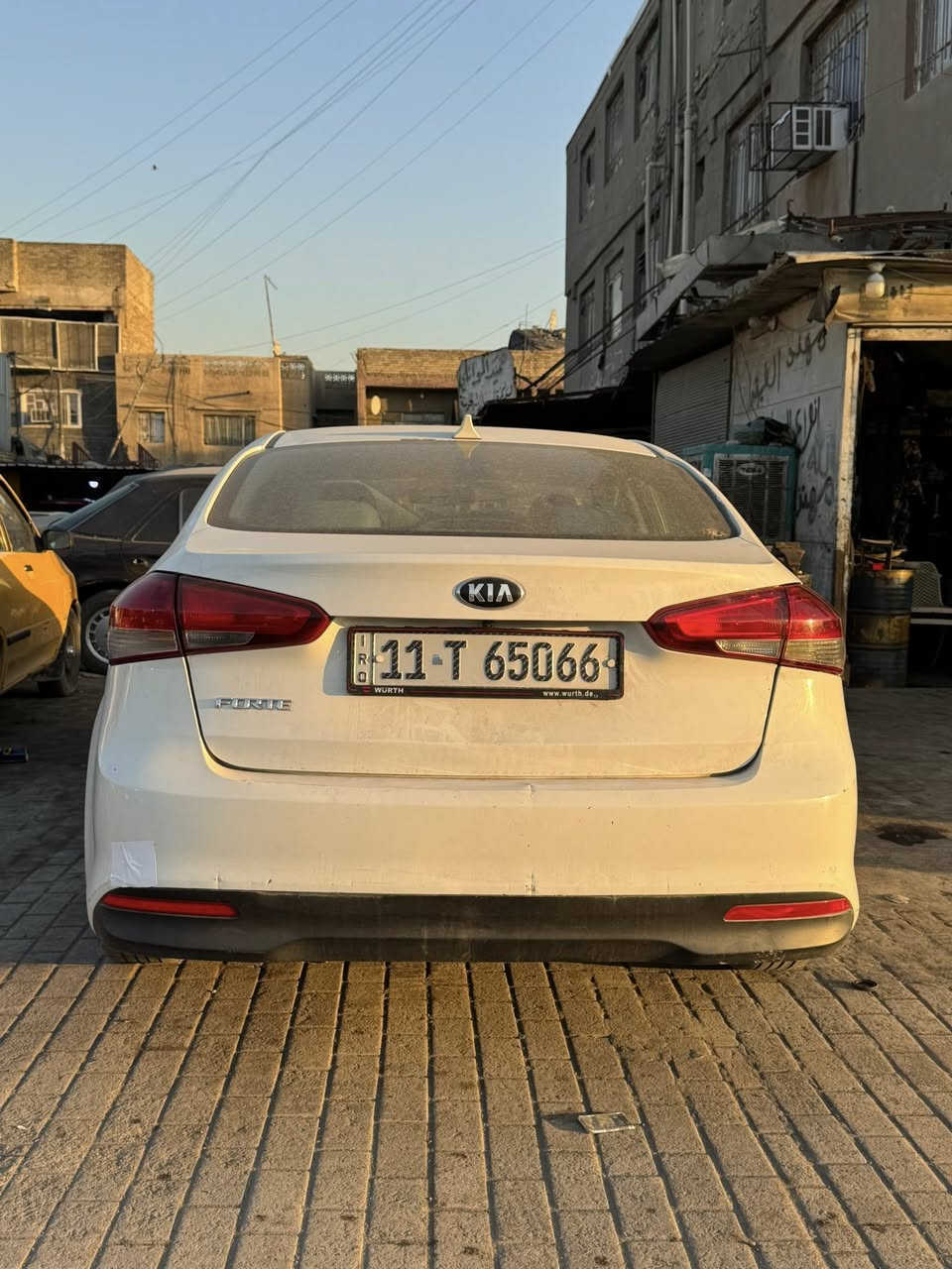 لسلام عليكم كيا فورتي 2017  ماشيه 90 ألف السونار موجود مكان السياره بغداد مدينه الصدر الأولى السعر 115 بيهه مجال للشراي ***********
