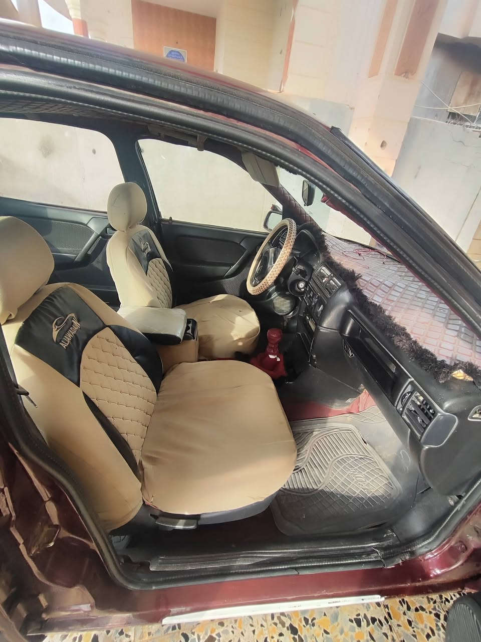 السلام عليكم/ فكتره موديل 1991 محرك 2000 نوزل رقم انبار دولي محرك وكير وكهربائيات كلها خير من الله الكاعيه مبطنه جلد بطاين ابواب كله جديد السياره على وضع الشركه صبغ عام للجماليه 
العنوان/ الرمادي
السعر / $30 ومجال قليل
رقم تلفون/***********
