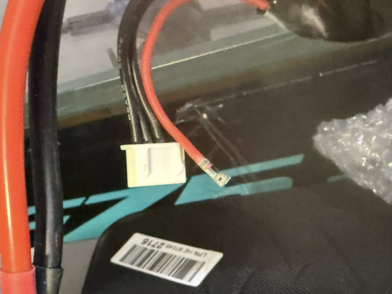 السلام عليكم شباب بطاريات ليثيوم للبيع كلهم جديدات غير مستخدمة
وبالنسبة للاسعار القطعة التحتاجوها وتشوفوها غالية هم كولوا لي ومااقصر وياكم

عندي زوج شركة hoovo 6500mah

سرعة التفريغ 80c

‏4s1p الخلايا

سعر القطعة 35 الف

واذا ثنينهم ب 60 الف

وعندي povway 5500mah 

‏3s خلايا

سرعة التفريغ 80c

بيها قطع بواير واحد كلش بسيط

سعرها 20 الف

وعندي hoovo ثانية

‏5200mah

سرعة التفريغ 50c

‏3s1p

سعر القطعة 30

واذا ثنينهم ب 50 الف

عندي بعد قطع وباتريات وسيارات وهواي سوالف تعجبكم ان شاءلله 

ومااقصر بالاسعار

توصيل عندي لكل محافظات العراق

 *********** 

واتساب وتليكرام موجود

مكاني بغداد حي الجامعة
