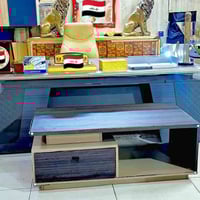 ميز مكتب ميز وطبله فقط نضيف جدا السعر مليون مكاني بغداد رقمي0775123076...