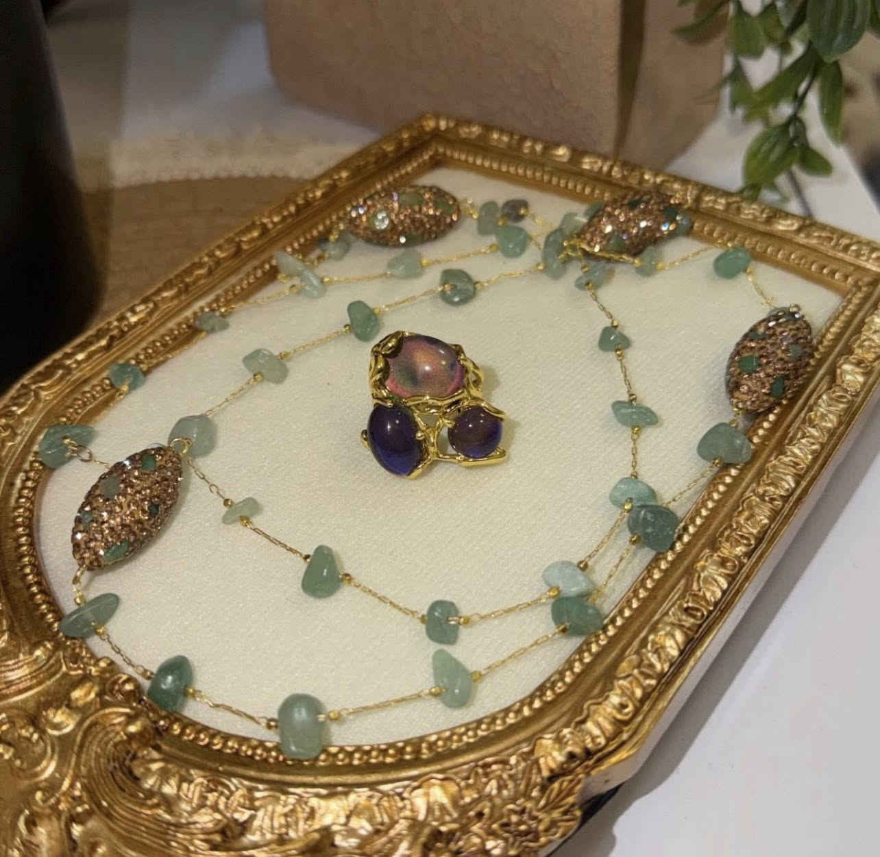 اكسسوارات باحجار كريمه اصليه طبيعيه السعر خاص


**إذا كنت صاحب هذا الإعلان وتريد حذفه لأي سبب، رجاءا أرسل رسالة إلى الدعم الفني**