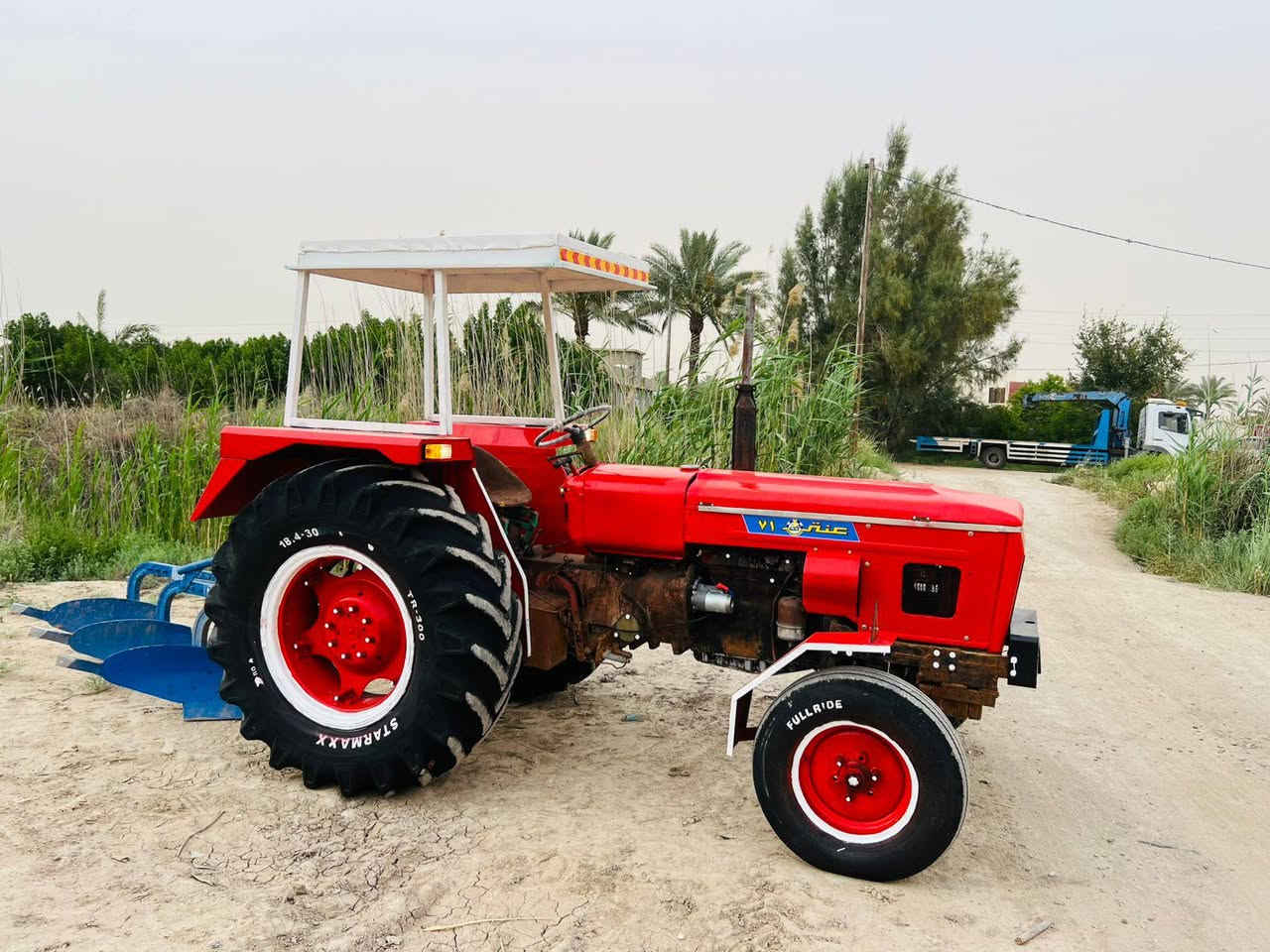 للبيع عنتر موديل 1889 مكينة جديدة لا تنقيص ولا تبخير كير ومحرك وأكسل وجهاز هودرليك مكفولات نكره سلف كهربائيات شغالة مكينة مال جناي خير من الله اي نقص ما بيه السعر4100 مليون المكان بابل قرب خط السريع جسر مشروع المسيب للاستفسار ***********
