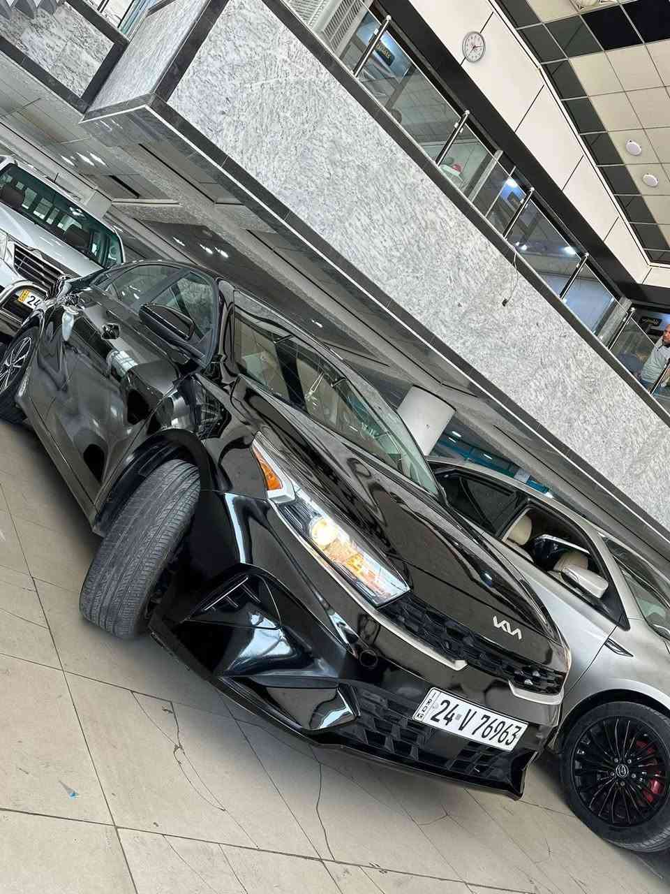 ✅سلام وعليكم
✅كيا فورتي موديل 2022

✅ ماشي 56 الف مايل    

✅سيارة مرقمه دهوك و بسمي 

✅سيارة ضرر جاملغ امامي جها سكن و حافت بوليند بدون دواخل  و بيها ثلاث قطع كلير امريكي بدون ضرر 

✅مواصفات 
✅تحكم استيرن جهتين
✅كروز سرعة
✅تحديد مسار
✅ايقاف ذاتي 
✅رادار امامي وخلفي 
✅ويل كب 
✅حساس تاير
✅شاشة كبيره تدعم كار بلي واير ليس 
✅كامره دواره 

✅محرك 2000 دوش 
✅سرعة ثلاث وضعيات قياده 
 
✅بعد بيها مواصفات هواية 

✅مكان سيارة دهوك افروستي 

✅للاستفسار اتصل على ارقام تاليه

***********✅

***********✅
