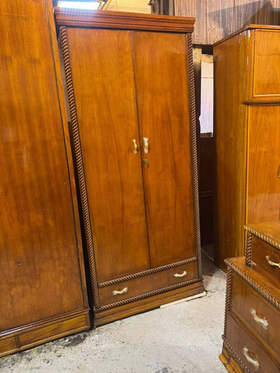 غرفه صاج شغل ثقيل4باب الامين بغداد***********
