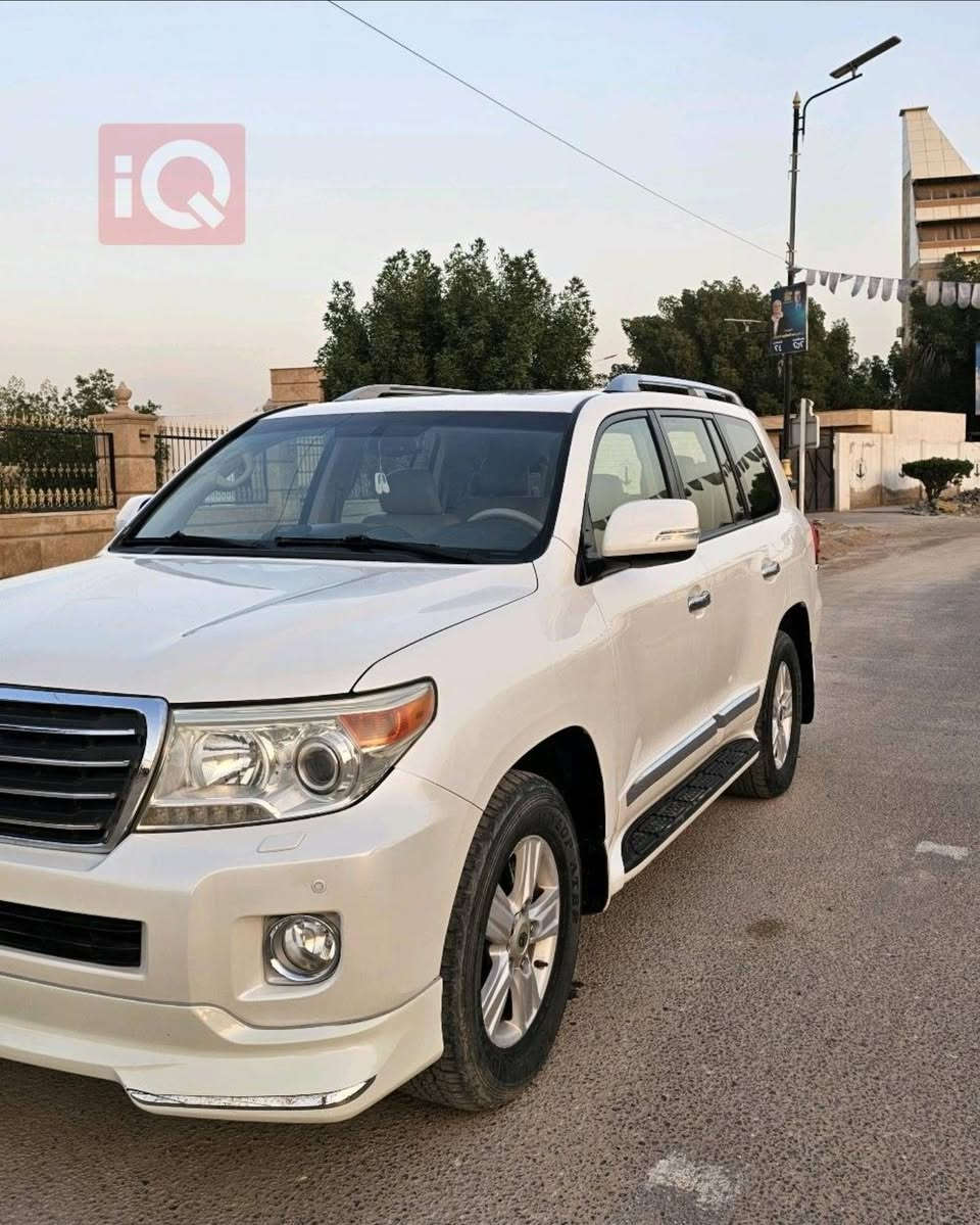 لاندكروز GXR  2012 للبيع
6 سلندر

ماشيه  140Km

سيارة بلاديه نظيفه الى درجه 
رقم بغداد
الموقع /البصرة
باب ايمن فقط رشة صبغ مال شخطه ستوته لا حادث ولا شي

السعر 33000$

للاستفسار  ***********
