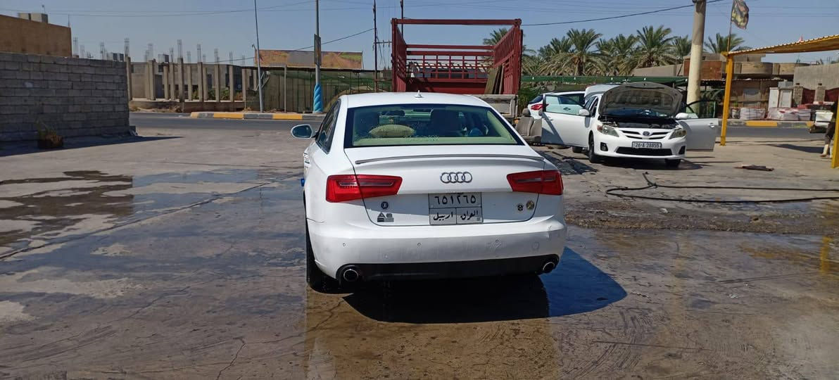 السلام عليكم....
للبيع اودي 2012 / A6 محرك 2800
فول مواصفات السعر 95 بيها مجال للشرايه 
استفسار ***********
