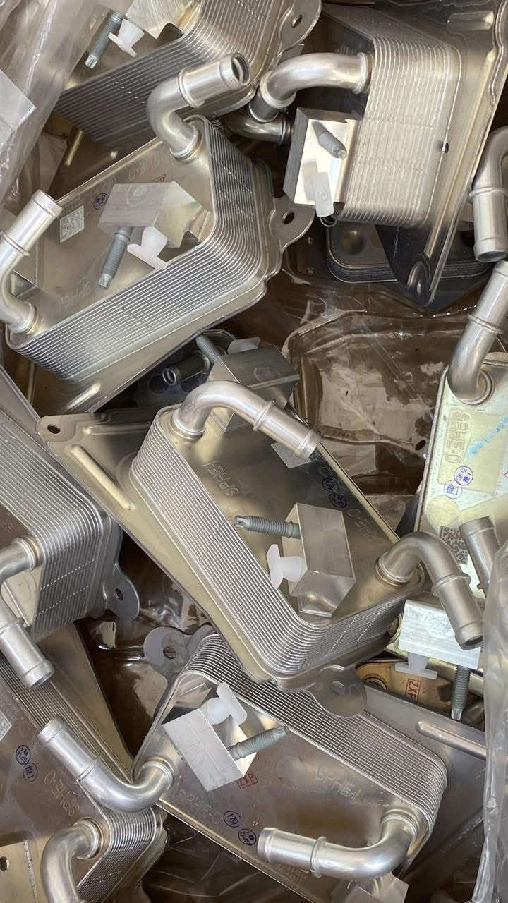 السلام عليكم و رحمة الله و بركاته 🌹
أخوتي الأعزاء اصحاب المجموعة و الأعضاء المحترمين تحية طيبة لكم جميعاً ❤️ 

يشرفني اعلن في مجموعتكم 📣  

🚘 عن توفر قطع غيار سيارات شيفروليت و جي ام سي 🚘

تتوفر قطع شوفرليت ترافرس موديل حديث  جميع الأنواع الأخرى 

 

أسعار جيدة ان شاء الله و خدمة توصيل ممتازة 📦 

بالصور مجموعة من ما توفر حالياً و القادم افضل 📸 

نسعد بخدمتكم 🌹 

📞 للتواصل : *********** - *********** 

📍 الموقع : بغداد ساحة الطيران / أول فرع يساراً مقابل ماركت الريان  

نتشرف بالجميع 🌹
