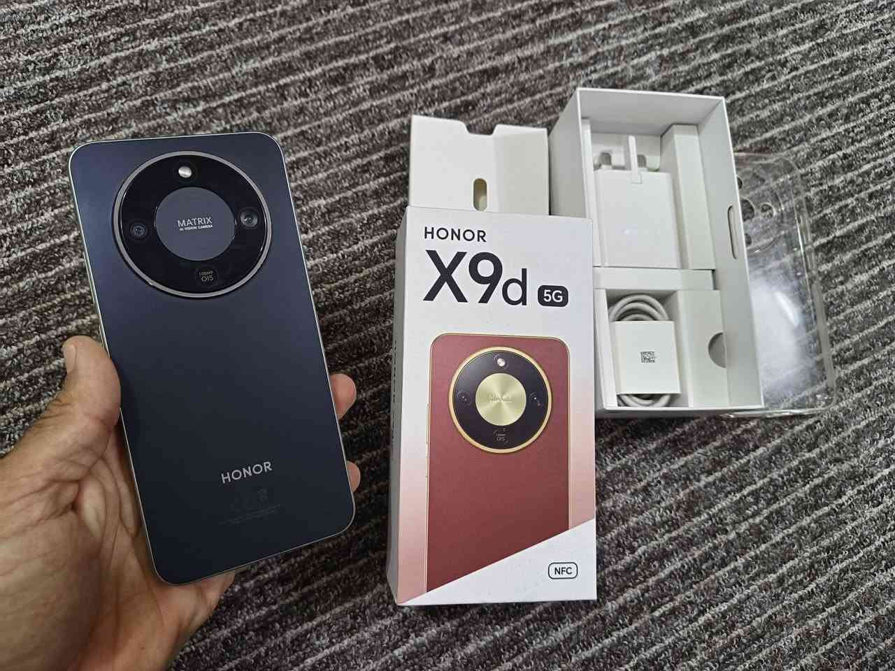 هونر x9d نظافة 100💯

ذاكرة 256 عشوائية 12
ملحقات كارتون كفر شاحنة 
السعر 450 الف


**إذا كنت صاحب هذا الإعلان وتريد حذفه لأي سبب، رجاءا أرسل رسالة إلى الدعم الفني**