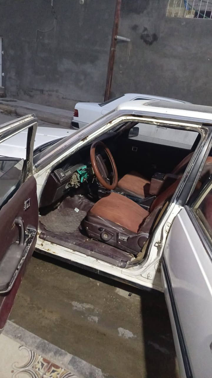 موديل 85
محرك 3000
تخم تاير بيها 
محرك بي صوت مال بلاص
الاتصال ع رقم ***********
