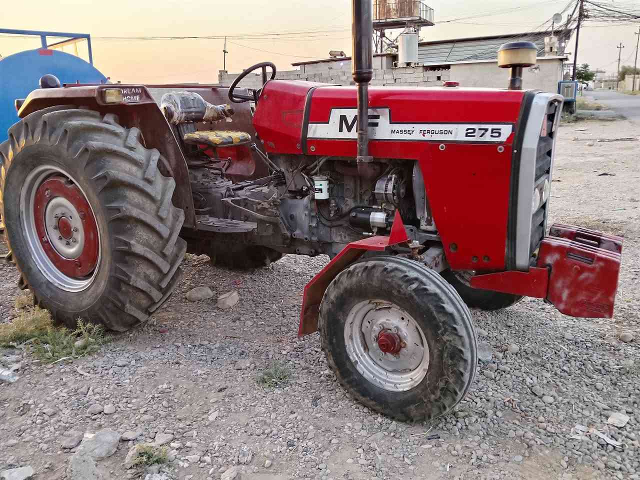 فوركسن 275 انكليزي موديل 1981 
كتاب شركة  بدون رقم 
مكفول كله بشرط 
مكان كركوك 
*********** 
واتساب موجود
