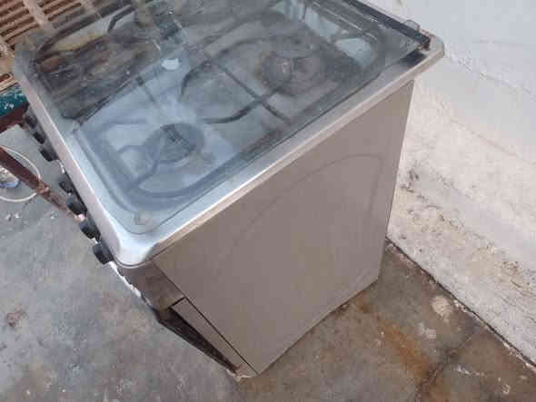 سلام عليكم طباخ وبرده شرط مابيهن شي عل فحص سعرهن اثنينهن 50 الف عنوان كركوك حي  ***********
