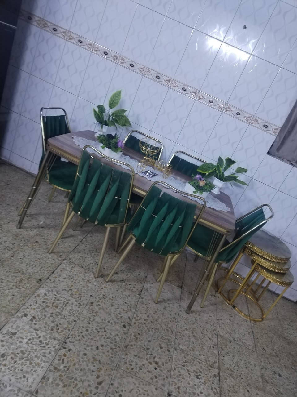 للبيع مكان حي العامل كرسي واحد مكسوره رجل وبس نضيف كله


**إذا كنت صاحب هذا الإعلان وتريد حذفه لأي سبب، رجاءا أرسل رسالة إلى الدعم الفني**