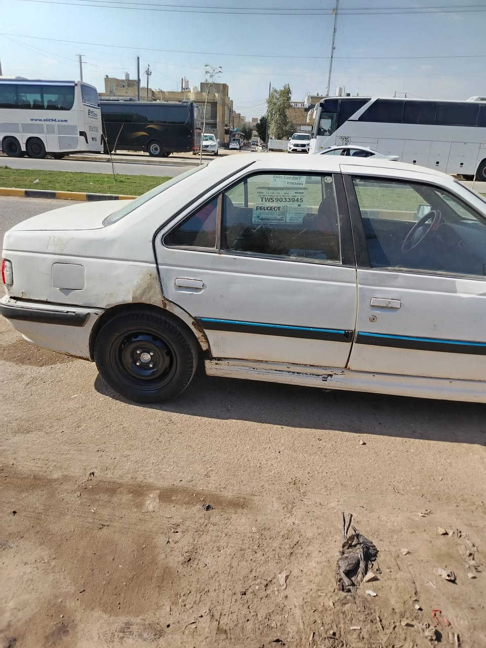 السلام عليكم اقرا تفاصيل قبل لا تتصل بياع الشراي لا ابيع اله ولا ارواس
بيجو بارص ١١  حداديه تبريد مكفول محرك بدايه كازكيت مايكلف ١٠٠ الف ابيع كايم تايرات نظيف بدي بيه هلالات خلفيه معجون مبين تصوير سعرها ٢٠ ورقه بيها مجال ***********
