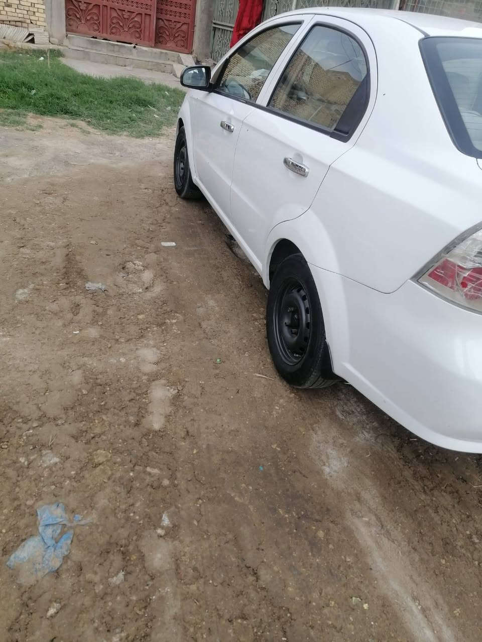 سلام عليكم
سياره افيو سياره جاهزه بي بس جملغ الامامي او الخلفي معجون شبر مو هواي سياره كله كفاله سياره مشروع وطني حداديه جديده او تخم تأيرات جداد تبريد شغال سياره مال جناي سعر 70 أو بيه مجال رقم الهاتف ***********
مكاني ناصريه
