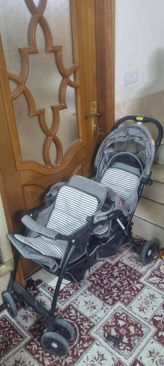 عربانة توأم
جديد ونضيف استعمال قليل

اربيل

سعر ٧٥ الف

***********
