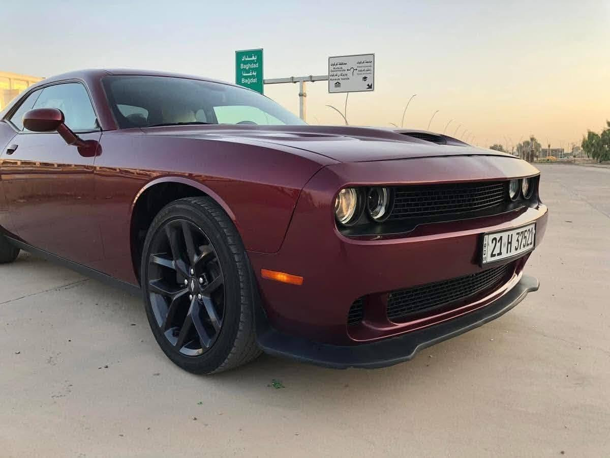 2021 SXT
ماشية 77 كيلوووو

بدون صبغ فقط تبديل قطعتين و امو رصعة بين باب سايق و تاير خلفي

داخل ابيض جلد 

كلشي علبلاد 

رقم شمالي 

سنوية بأسمي

سعر 175 و بيها مجال للشراي

واتساب ***********
