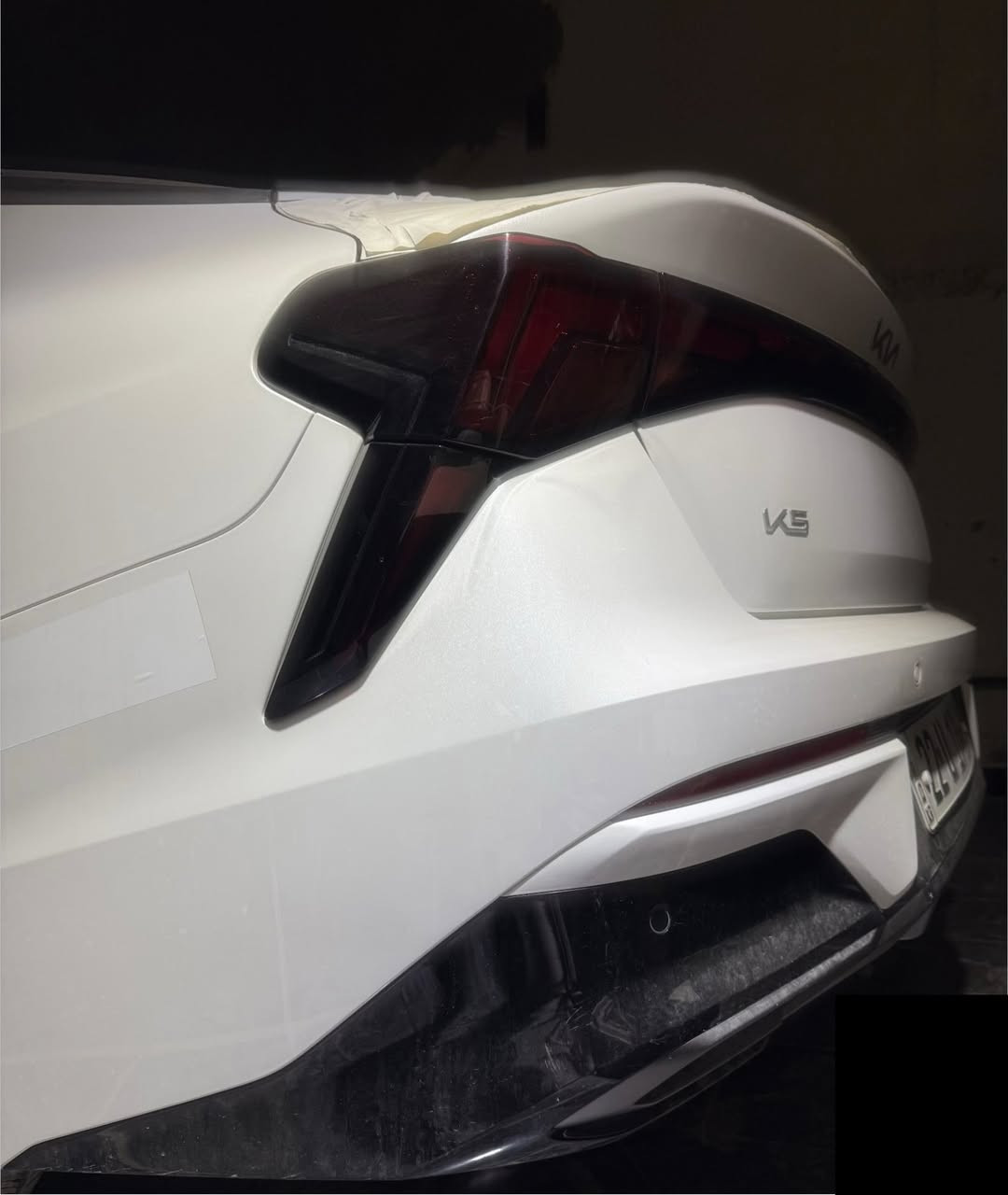 السعر 240 
كي فايف موديل 26 ماشيه 3 الف فقط بدون فتحه رقم اربيل ام الضمان الدوليه مكانها ديوانيه مقفول من اي ضرر بوضع الزيرو واتساب ***********
