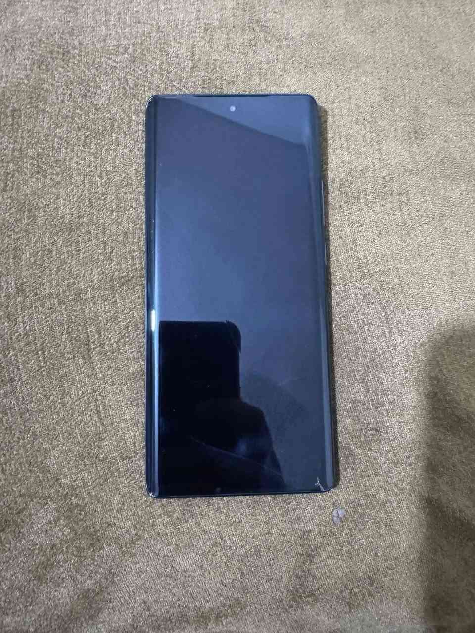 سلام عليكم انفنكس هوت 50برو جهاز نضيف كلش نضافتة مبينة بل صور بس وكع مني وصار فطر كلش حفيف مامبين وهاي لنقطة لموضحة بل صورة 
سعرة 150وبي مجال 
ومتواجدواتساب او نتصال سيمكرت 
الستفيار ***********
