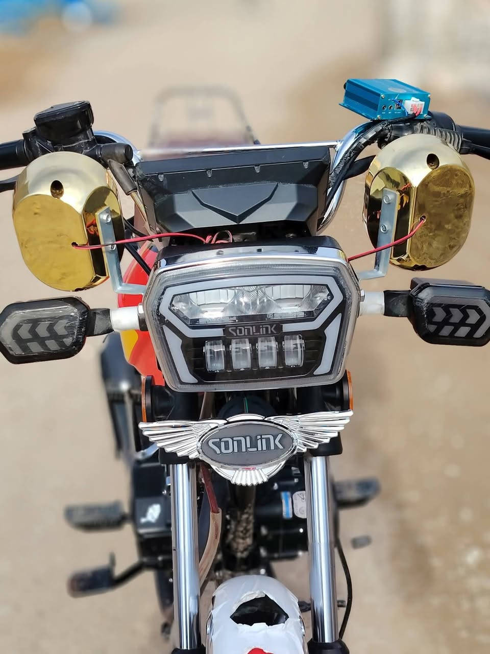 دراجة سيفان سونك باب اول السعر 700 وبيهة مجال مكاني ديالى ناحيت سد العظيم ***********
