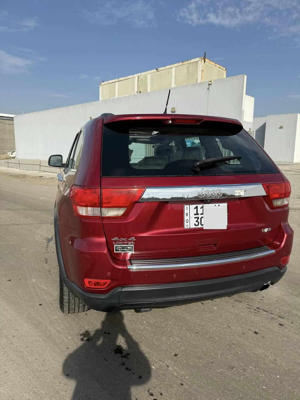 بسم الله الرحمن الرحيم
جيب كراند شروكي 2012 خليجي وكاله : لمتدد فئه VIB  السياره جديده وعلى أيد وحده السياره ماشيه 94 الف مكفوله عدا صبغ نص باب الصدر والباقي كفاله من الفتح و التبديل و الصبغ و المكينه والكير مكفولات 
و السونار مرفق مع الصور السياره رقم بغداد باسمي 
حتى السبير منازل 

موصفاتها: 🚗 
جنطه كهربائيه 
كرسي خزن ميموري 
AWD فور ويل 
داخل لون بيجي جلد 
بانوراما
كراسي امامي و خلفي تدفئه
بصمه
يدات أبواب نيكل 
ستيرن كهرباء + هيتر ستيرن 
حساسات اماميه خلفيه 
شاشه كبيره + كاميرا 
دخول ذكي 
بصمه أبواب 
مرايات شفط + قلاب 
زراك لايت
لايت زنون عدسه دواره 
تحكم ماوس 
وضعيات قياده 5 
كراسي 2 كهرباء
مانع انزلاق

باقي هواي مواصفات ما مذكوره 

سعر السياره💸 185 ورقه وبيه مجال 

مكاني بغداد 

للاستفسار ☎️ ***********
