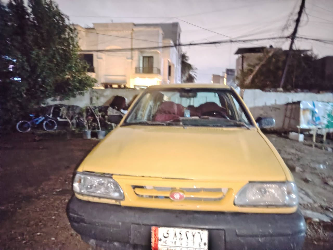 السلام عليكم سايبه للبيع موديل 12 ثانويه لل 27 رقم بغداد مصفره هيئه وغرامات سعر 19 وبيها مجال مكان بغداد حي العدل سياره حلوه ونظيفه وان شاء الله يجي خيره ويدلل***********
