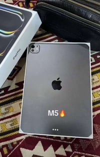 آيباد M5 ١١ • بطارية ١٠٠٪ • ملحقات كاملة