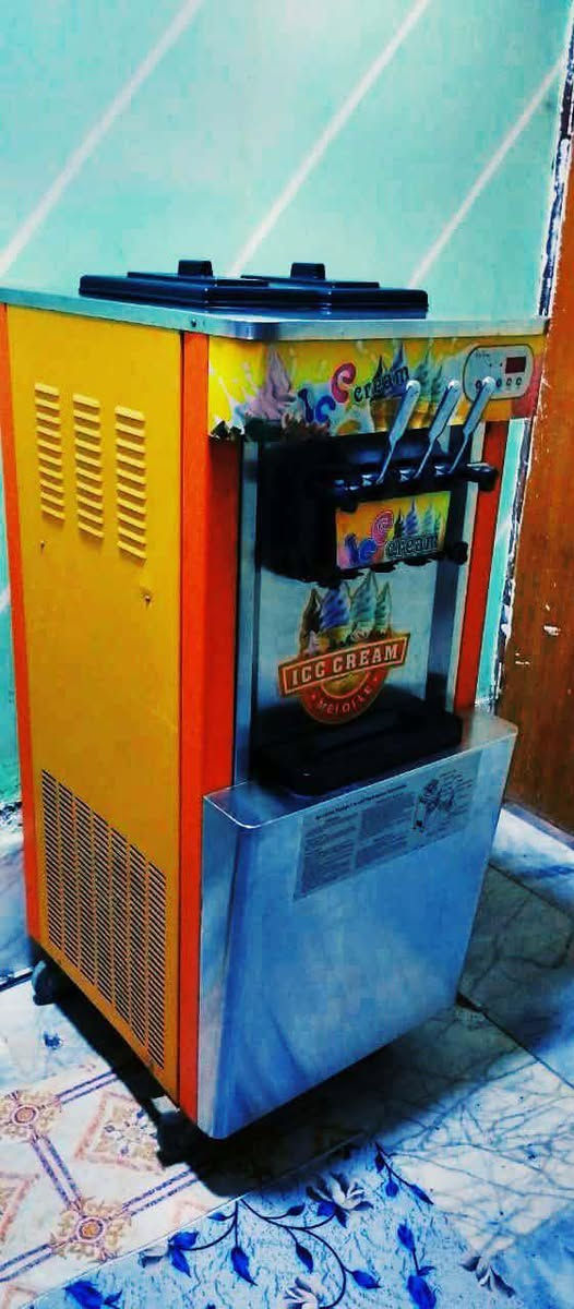 مكلف بالنشر متوفره ميكنه آيس كريم جديدة لوك استخدام اقل الشهر المكان بصره التواصل واتساب 
***********
