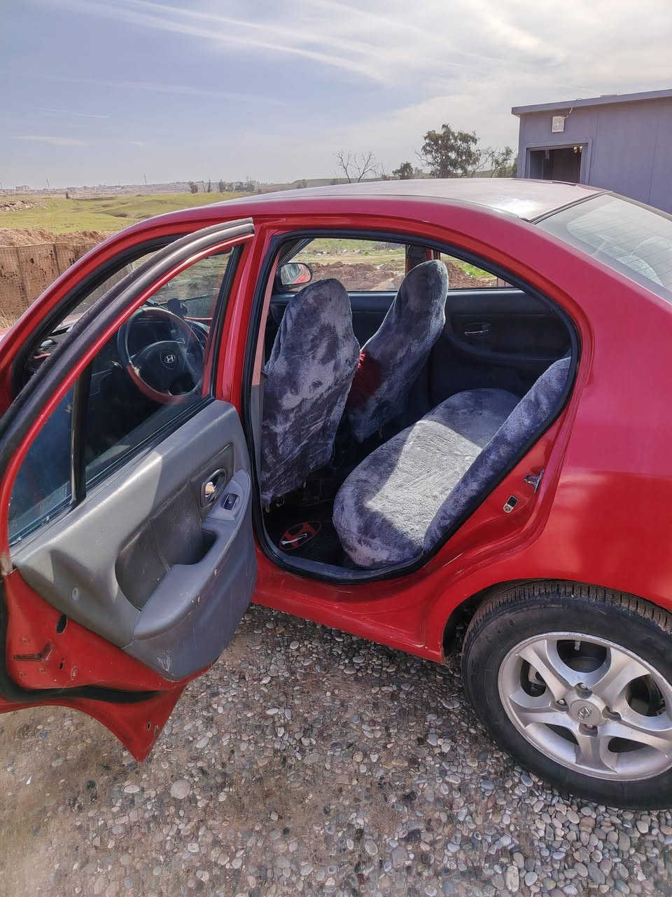 السلام عليكم من رخصت الادمن الإنترنت موديل ٢٠٠٤ رقم نينوى دولي شرط التحويل سياره مصبوقه عام تقحيل وصبقها كير عادي محرك ٢٠محرك وكير شرط  تبريد  حار بارد شرط سياره جاهزه   سعر ٦٥وبيها مجال شي قليل ***********/***********/مراوس سوناته كامري
