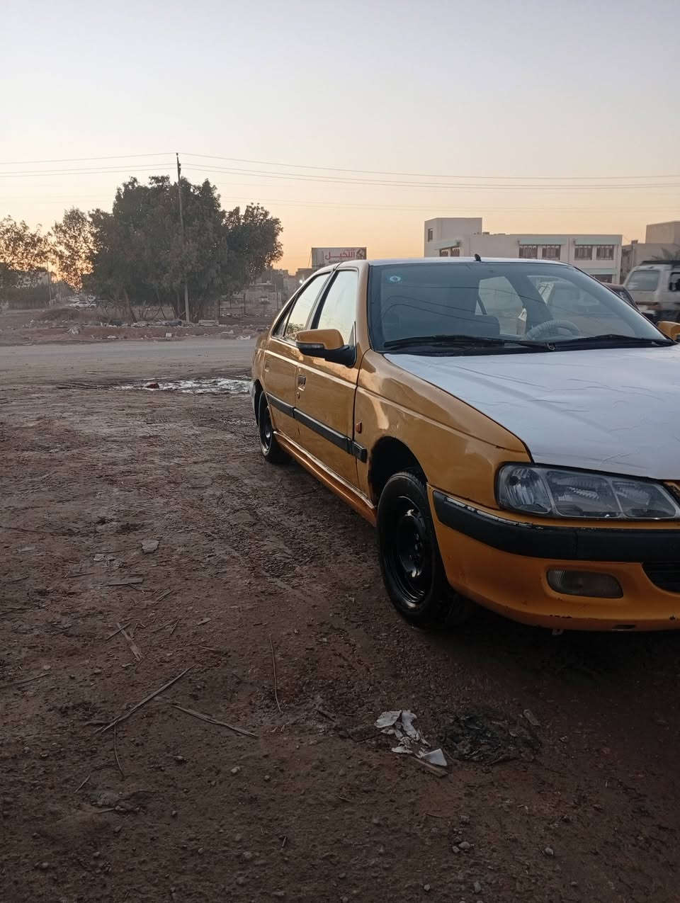 بارص 2011 رقم قادسيه دولي مصفره هيئه وغرامات سنويه لل31 كير ومحرك فرنسي جدد بمعنى الكلمه حداديه الكدام جديده والخلفيه تعبانه تبريد عاطل مكفوله من الضربه القويه بيه خياسات بدور الجاملغ ومصلحات تخم تاير جديد كهربائيات شغاله دوشمه جديده  سياره جاهزه وكاعده كبل للشارع مكان السياره نجف السعر 23ورقه وبيه مجال اتصال فقط ***********
