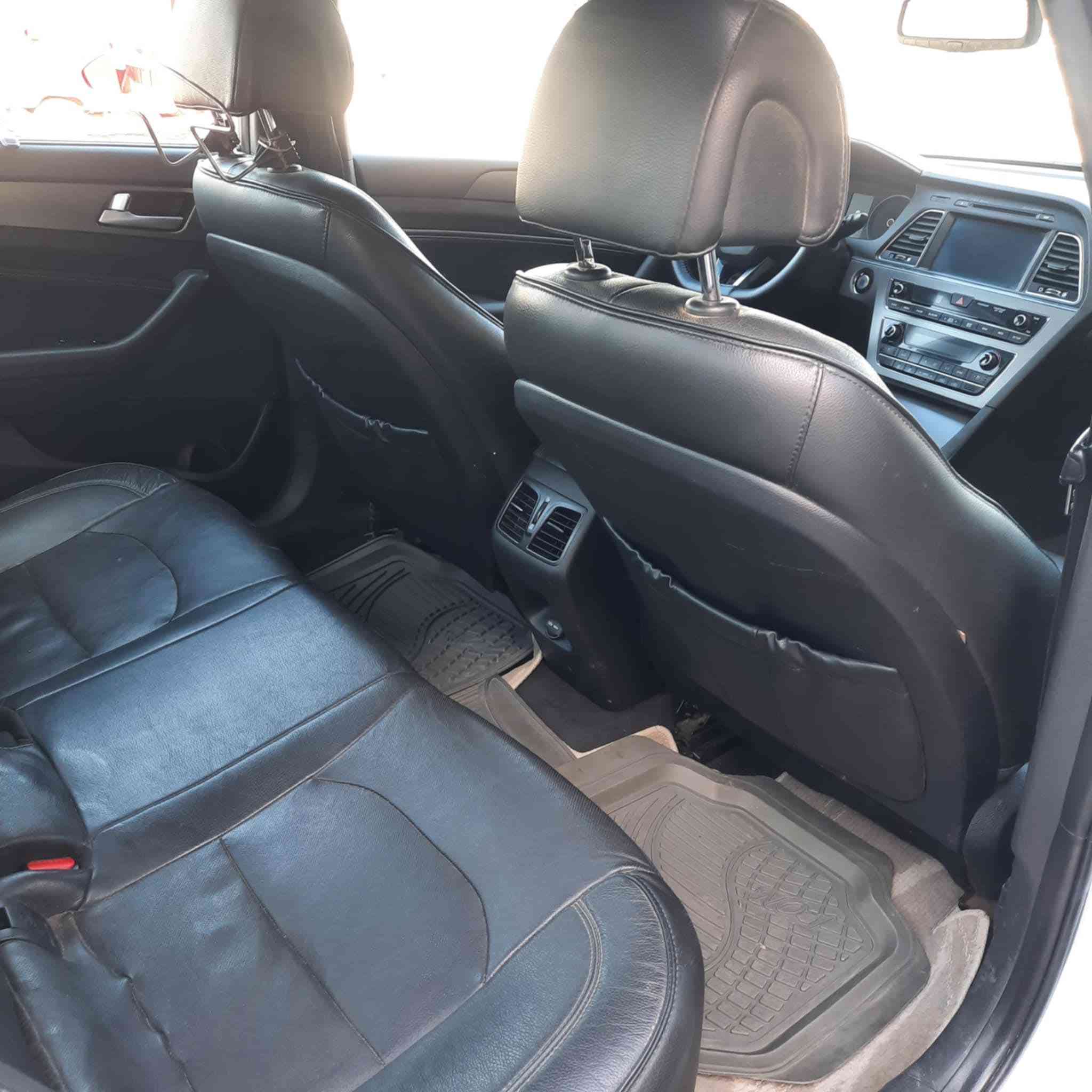 السلام عليكم البيع سوناته فوال موصفات رقم ربيل جديد هزه وفحص ورقام جديده بيه حادث خلفي3قطع سبورت على فائه تحكم ستيرن قياده ذاتيه شفتات ستيرن مري شفط بلي رامه قطعتين تبريد ثلج تخم تايرات جدد حداديه جديده كامله الخير 
مكان بغداد الدوره قرب علوت الرشيد 
***********
***********
