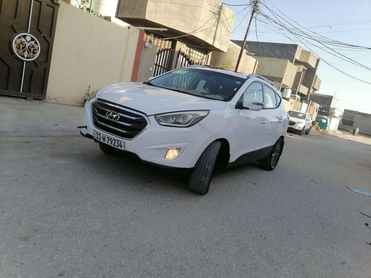 السلام عليكم توسان 2015 خليجي مكينه 2400 رقم بغداد بأسمي سنويه جديده هزه جديده مكينه كير حداديه تبريد تخم تاير جاهزة السياره ملاحظة السياره بيها ثلاث قطع صبغ رش فقط بدون حادث السعر 128 وبيها مجال للشراي مكان السياره بابل المسيب اي استفسار ع رقم غير متواجد ع نت ***********
