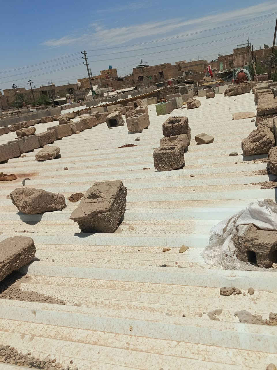 يالله سلام عليكم 8سندويجات للبيع طول لوحده 7ونص نضيفات الثقيل تجي وشوف بعينك تريد بيع تريد مراوس ب شيلمانات ابيع شلع كلهن سعر خاص ***********
