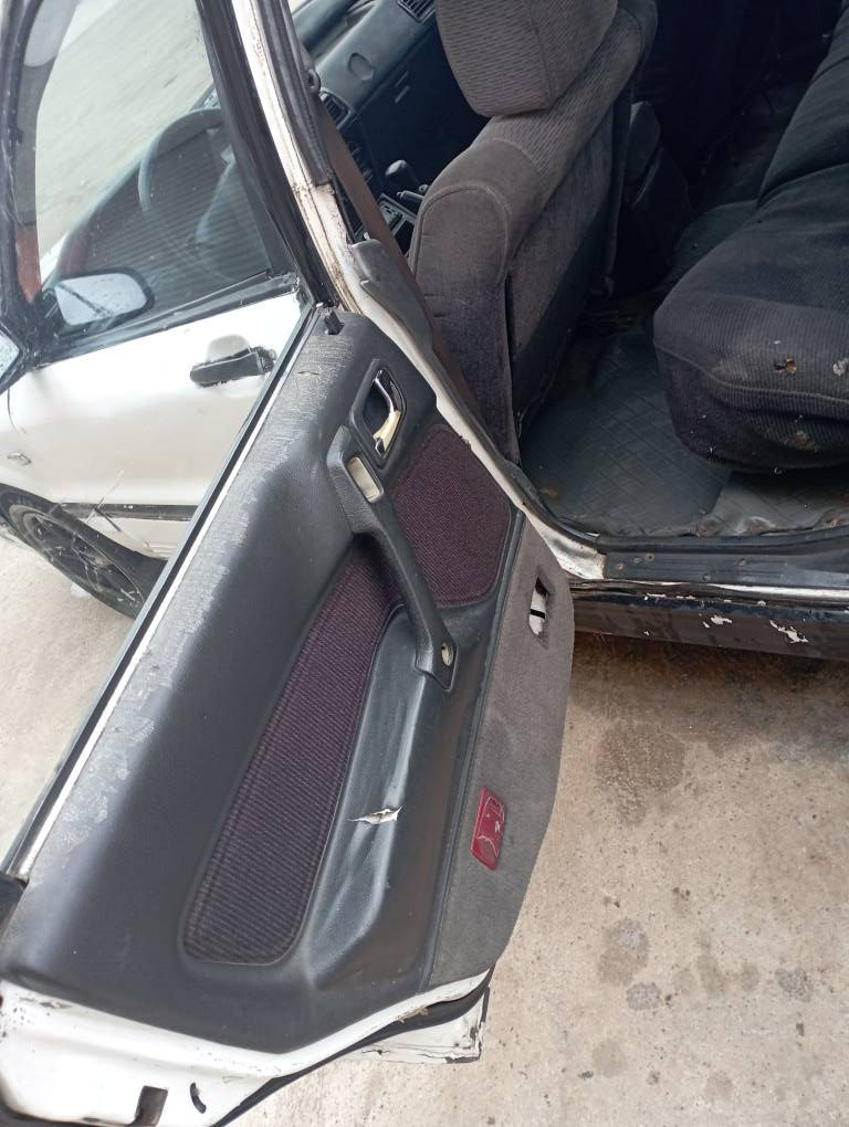 مه كينه 63گير عادي 
سلايت جام كارابا
ئارم بلاستيك هه ولير به شه رتي اوه ليات سه يته ره 
تاخم بيش بشت تونده 
كارابايات هه مو يش ده كا 
سياره كه سقفي مه عجوني هه يه 
به شه رتي موسو براوه پيشو پشتي ده عمي نيه
گيرو عه ينه و كلاج تازه گوريوه 
پاتري  و روني مه كينه تازه گوريوه
گه رمي لايت فلجه ناوگيج ته نزيل هه مو ئيش ده كا 
سعري 17وه ره قه معامله 
اگه ر موشته ري وه ره سه يري بكه به نامه نابيت 
*********** أربيل, العراق
