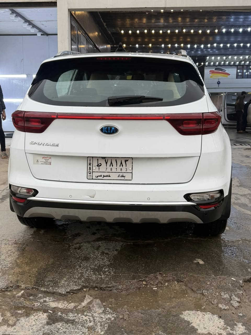 سلام عليكم
سبورتج موديل 2020 رقم بغداد فول مواصفات كير محرك صدر تبريد كله مكفول ماشيه 120 تحويل مباشر مواصفات 
بنوراما 
بصمه 
كامرا وشاشه 
اوتو هولد 
دبل تحكم ستيرن 
حساسات امامي خلفي 
مكانهه بغداد *********** 
سعرهه 21$يعني 210 ورقه وبيهه مجال
