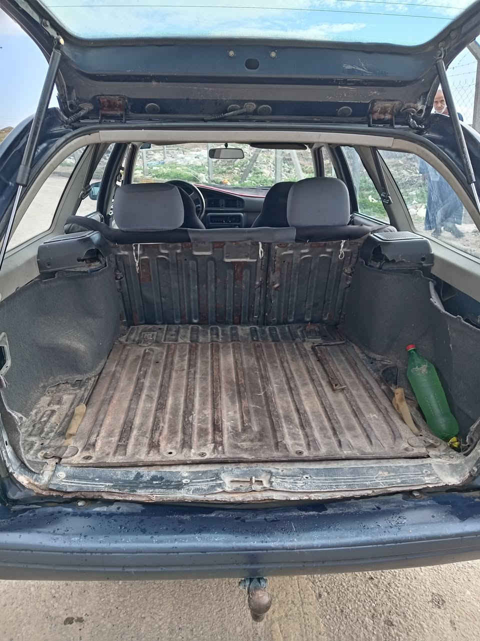 مازده ستيشن موديل 1991 حجمها 626 محركها 12 بخ ماشي فوك نص المعامله مال تحويل داخله هزة  جديد السبوع الجاي استلم ارقام وصير اني شرعيها  وسنويه جديده سيار نضيفه كير محرك شرط داخلها نضيف للاستفسار اتصل
سعرها 26وبيها مجال قليل 
 ***********
***********
