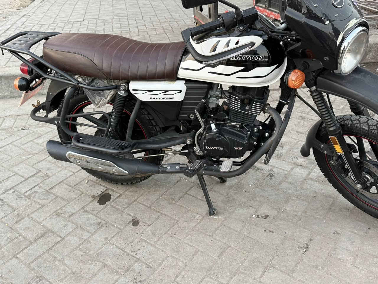 دايوان مديل 2023 طالع بل 2025رقم وسنويه بغداد دراجه خير ماشيه 7000 للبيع السعر مليونين 600 وبيه مجال مكاني بغداد الشعب ***********
